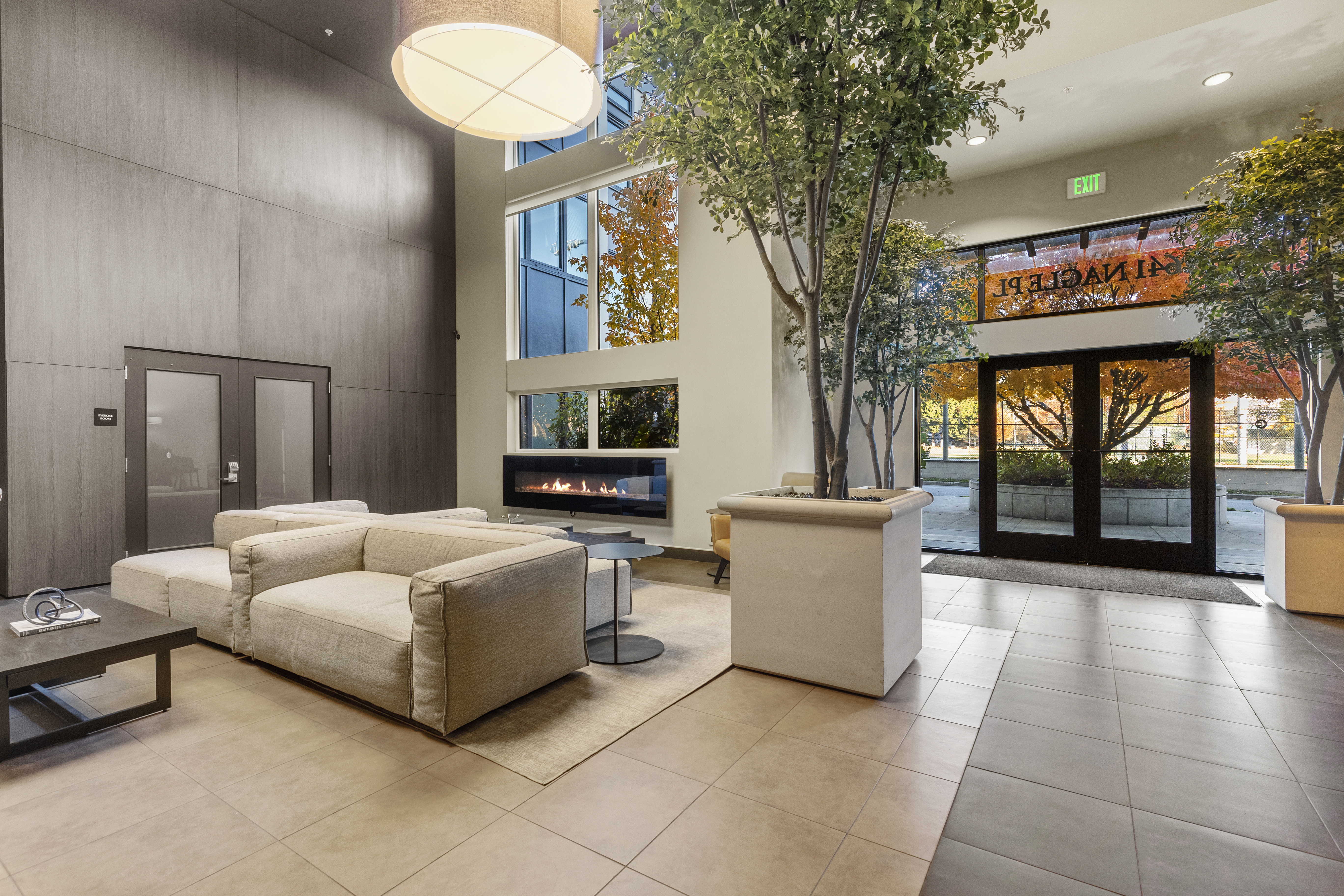 Broadway Building Apartments Business Lobby